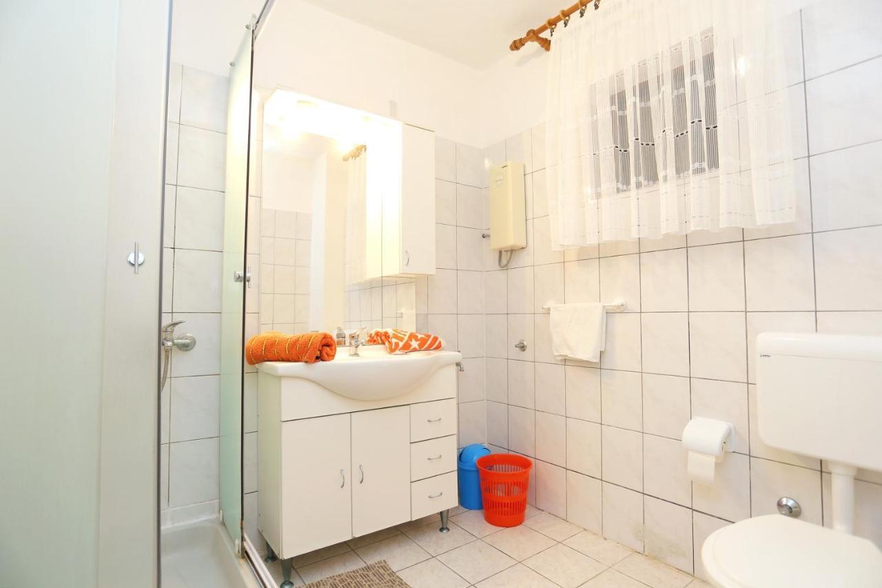 Apartment Okrug Gornji 1069A Trogir Exterior photo